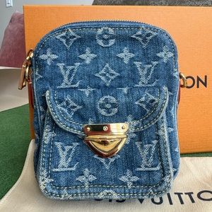 SOLD Louis Vuitton Denim Remix Fairfax Pochette